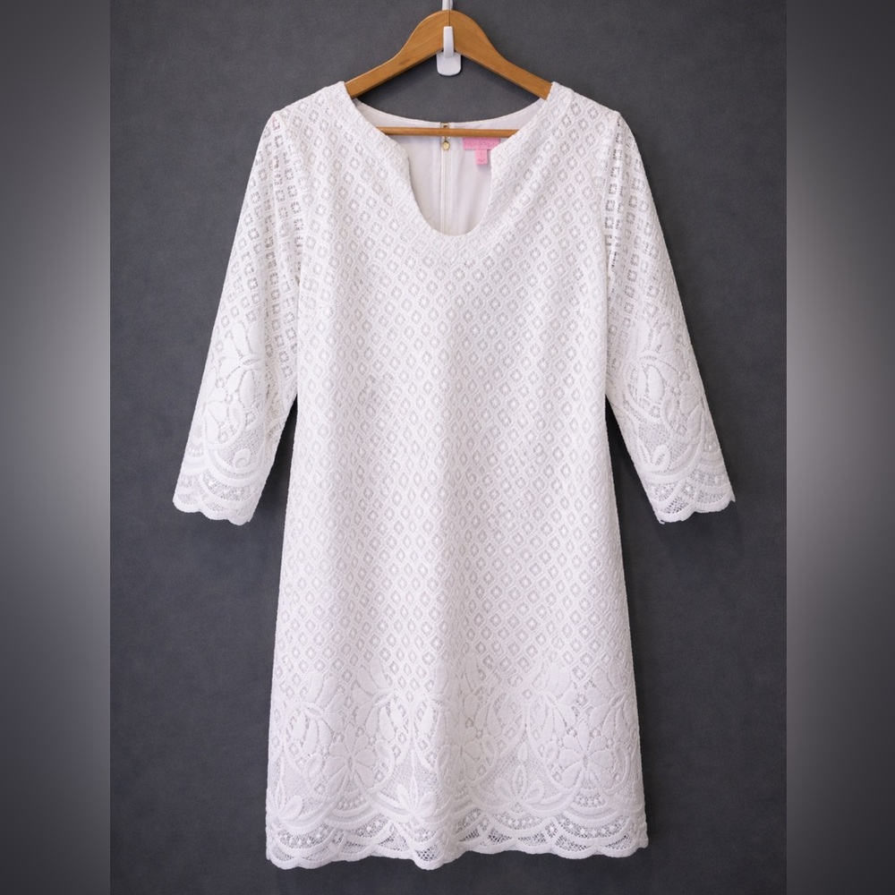 Beautiful LILLY PULITZER WHITE LACE  DRESS IN NEW CONDITION. Lined. Size Large